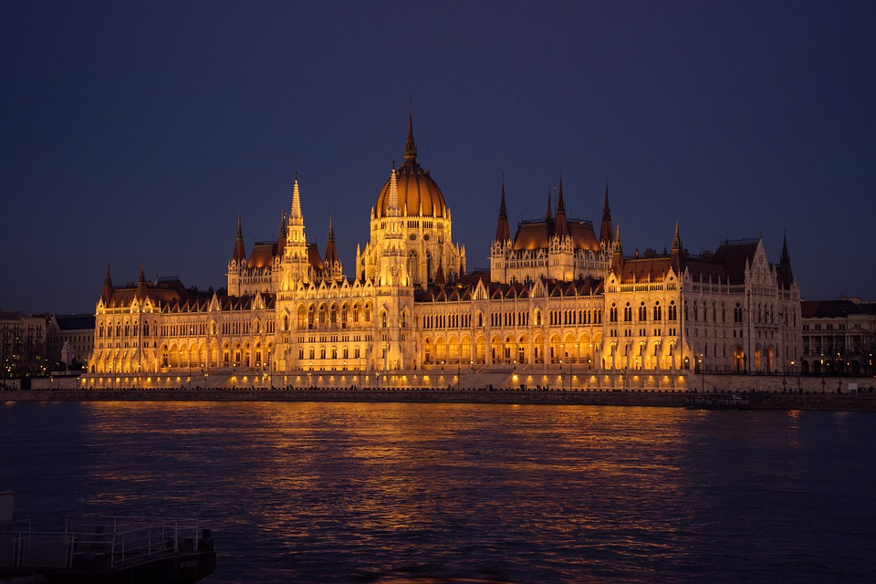 Kraina wina, gorących naturalnych źródeł i wspaniały Budapeszt!